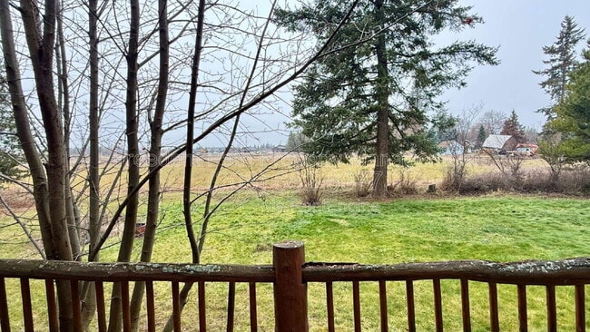 Building Photo - 520 Day Break Rd