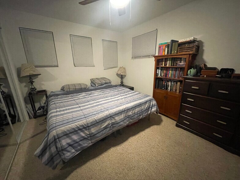 Building Photo - 3489 Hargrove St