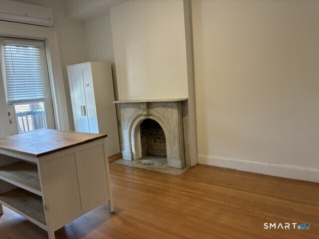 Building Photo - 38 Academy St