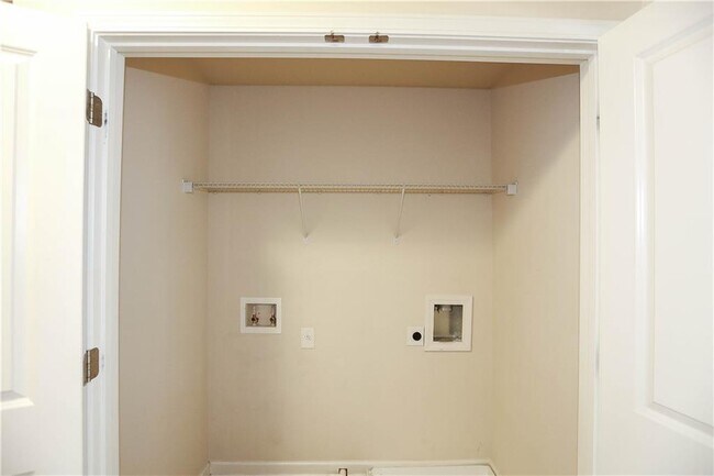Building Photo - 314 Barbados Ln