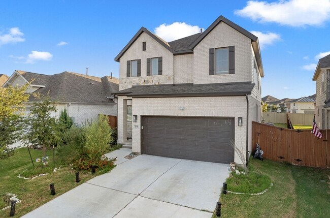 Primary Photo - 213 Freeman Loop