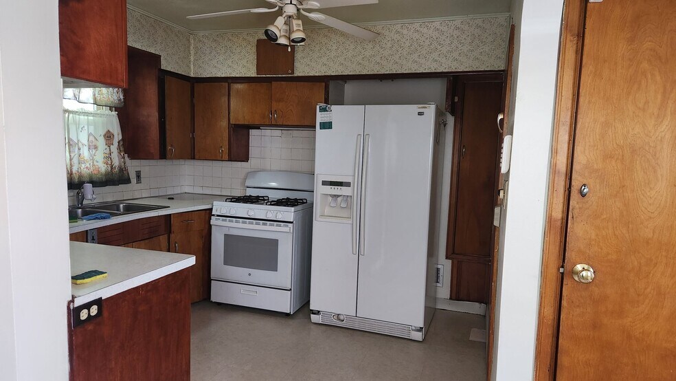Building Photo - 502 Binns Blvd