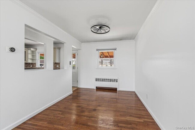Building Photo - 4 Cecil Pl