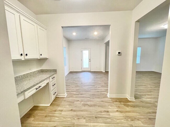 Building Photo - READY July 9th 3 br 2.5 ba paired home in the Georgetown community Near Shopping I-77 and I-40