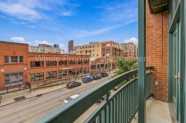 Building Photo - 2245 Blake St