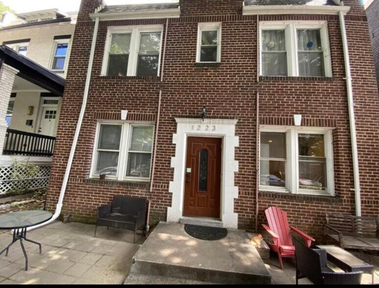 Building Photo - 1223 Orren St NE