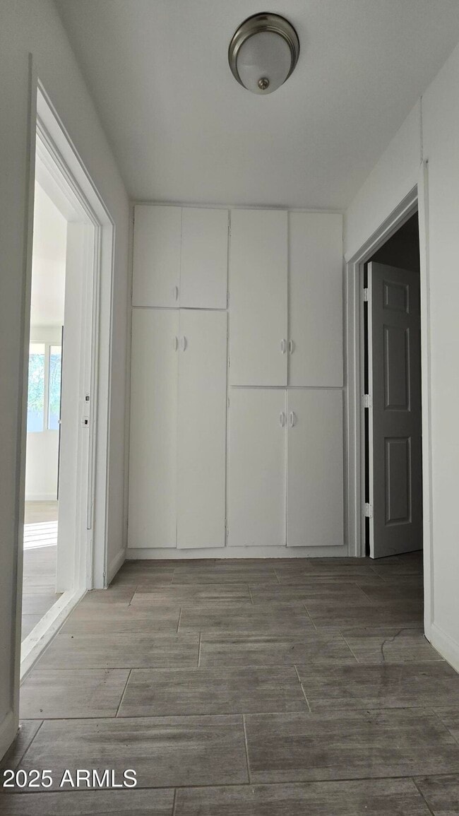 Building Photo - 5827 N 22nd Dr