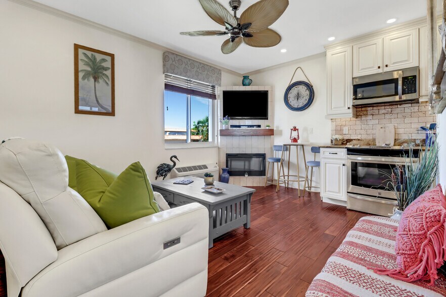 Building Photo - 25000 Tamiami Trl E