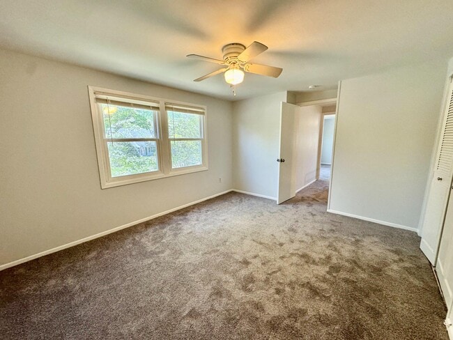 Building Photo - 2911 Tallow Ln