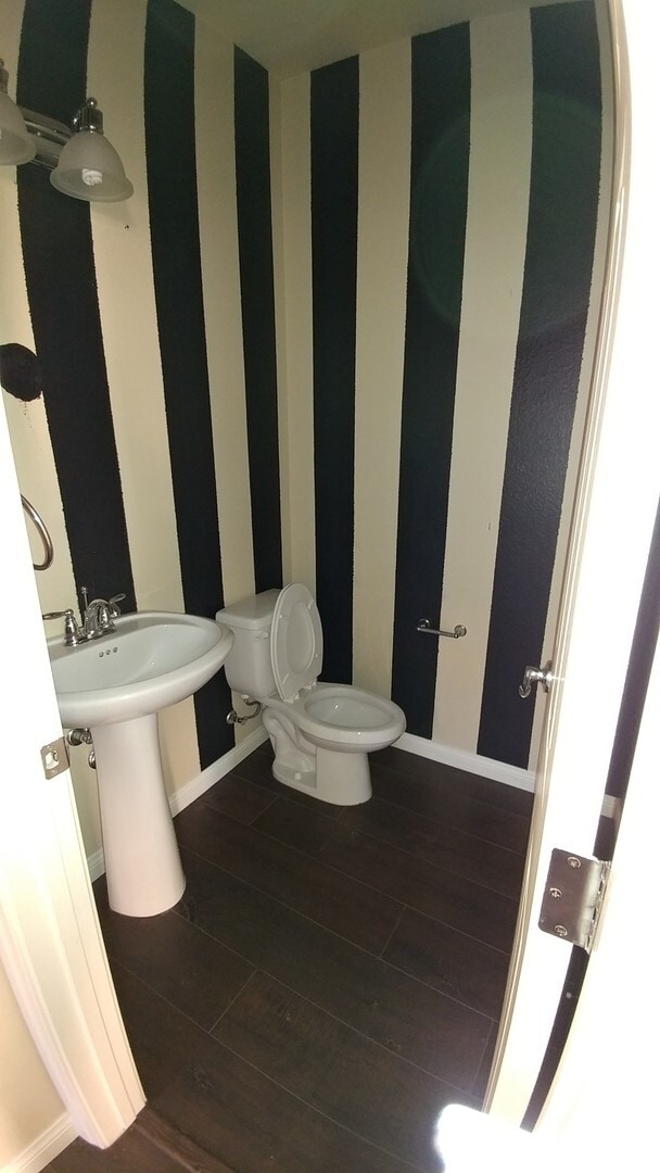 Building Photo - Multi level