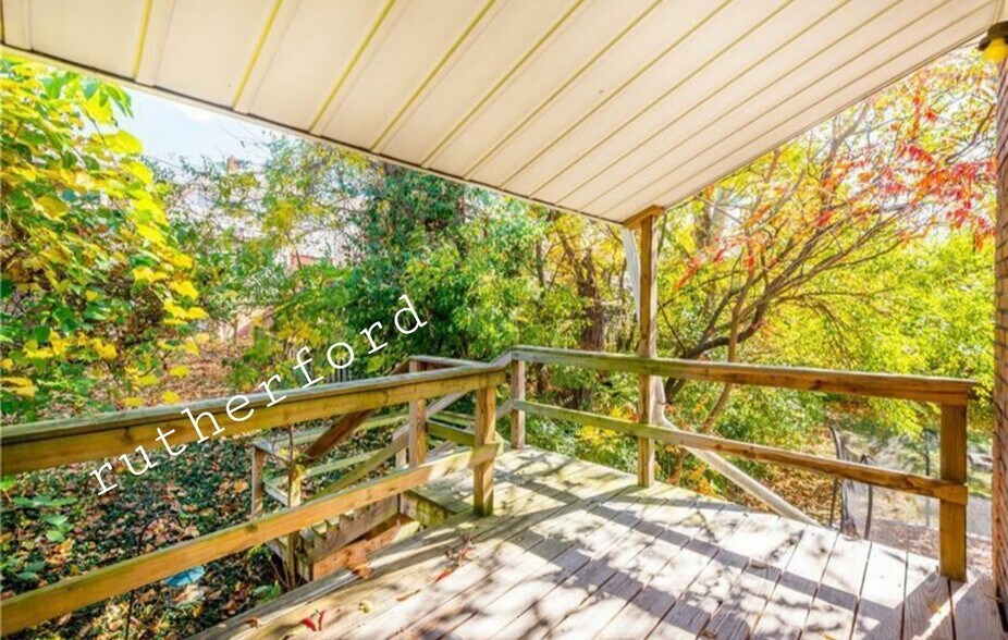 Building Photo - 1327 Rutherford Ave