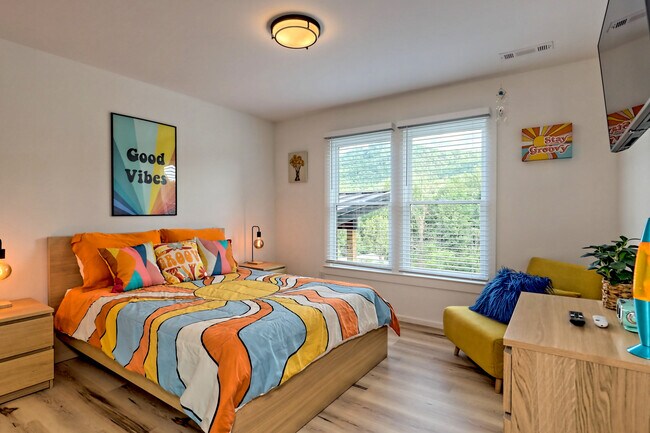 Building Photo - 122 Cannon St