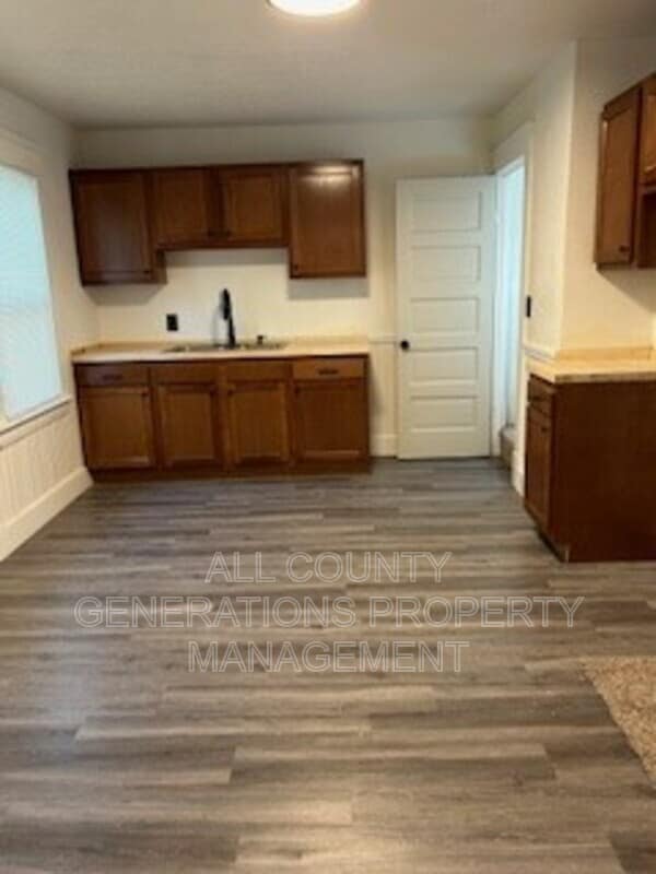 Building Photo - 9705 Orleans Ave