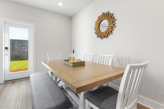 Building Photo - 205 Palmeras Marinas Ln