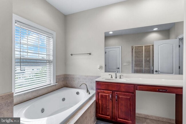 Building Photo - 9701 Mossy Bark Ln