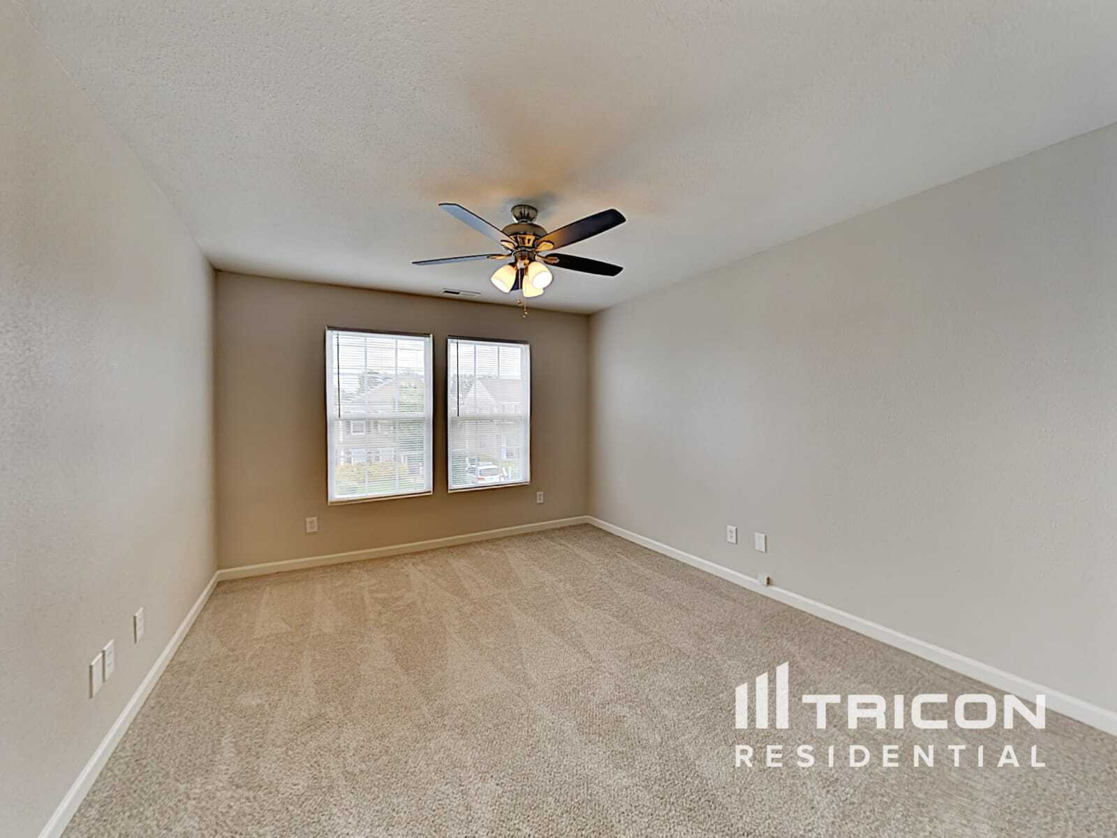 Building Photo - 908 Littleton Dr