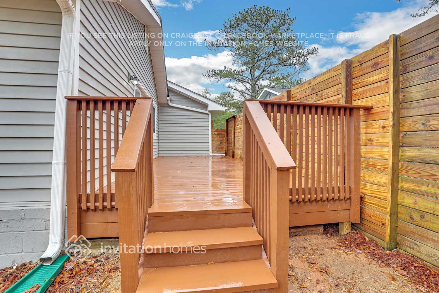 Building Photo - 565 Lakeridge Cir SE