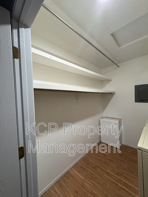 Building Photo - 201 K - a