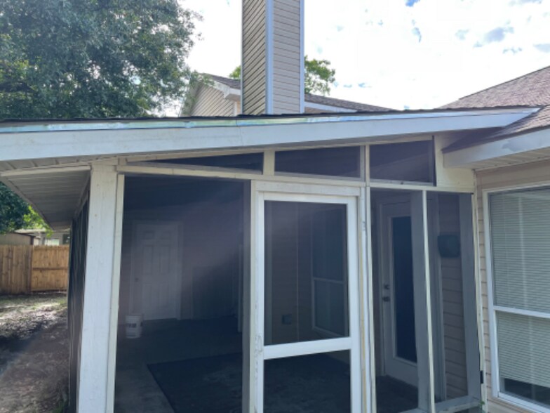 Building Photo - 2806 Tara Ln