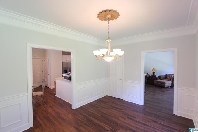 Building Photo - 5987 Waterside Dr