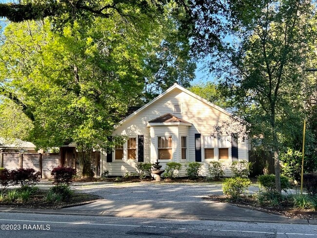 Primary Photo - 1111 W St Mary Blvd