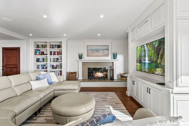 Building Photo - 1010 Emerald Bay