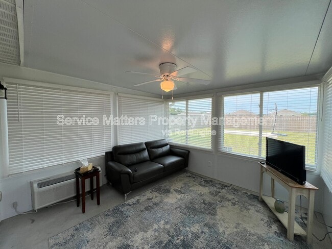 Building Photo - 4335 Jitterbug St