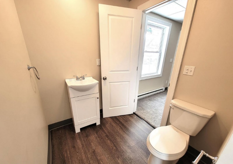 Building Photo - 1210 Swetland St