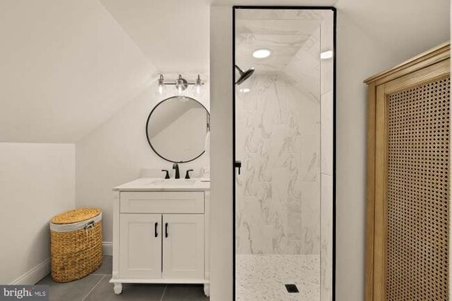 Building Photo - 6728 Barrett Rd