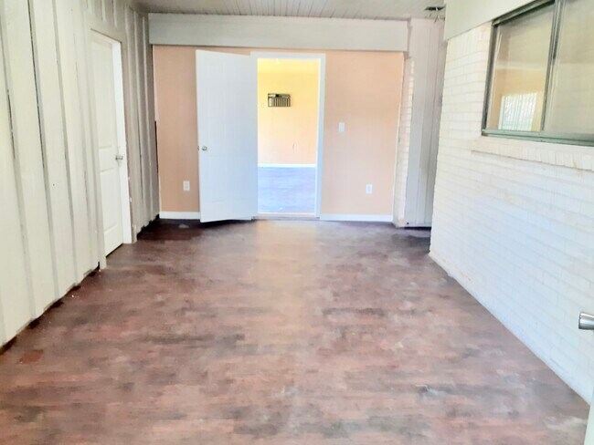 Building Photo - 8302 Coastway Ln