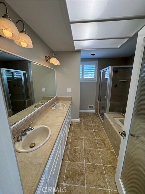 Building Photo - 6931 Purple Ridge Dr