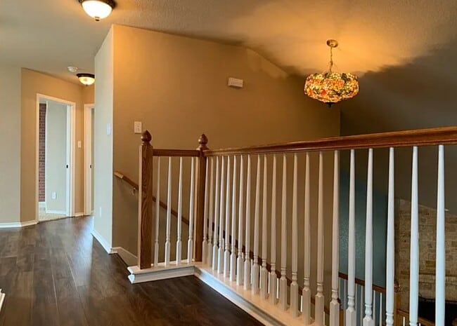 Building Photo - 15114 Wing Heart