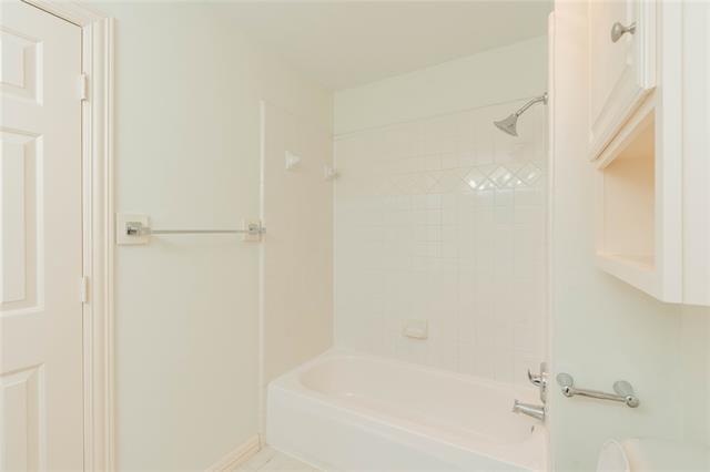 Building Photo - 4465 Longfellow Dr