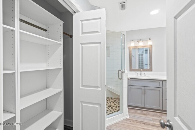 Building Photo - 136 Derby Woods Dr