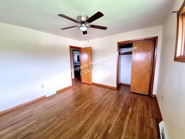 Building Photo - 1820 9th Ave