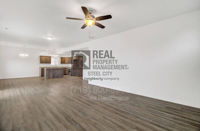 Building Photo - 480 W Spaulding Ave N