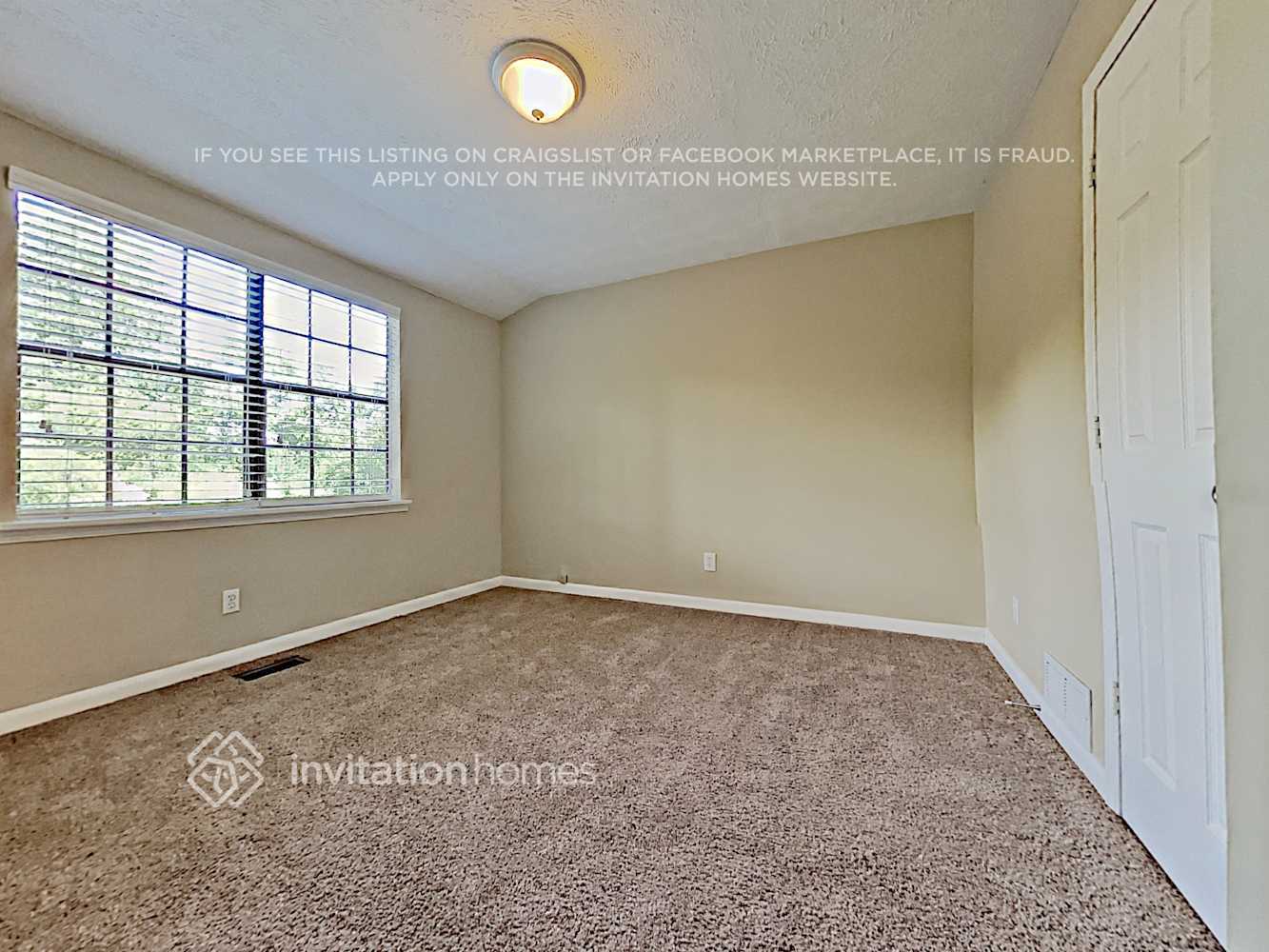 Building Photo - 216 S Sequoya Dr