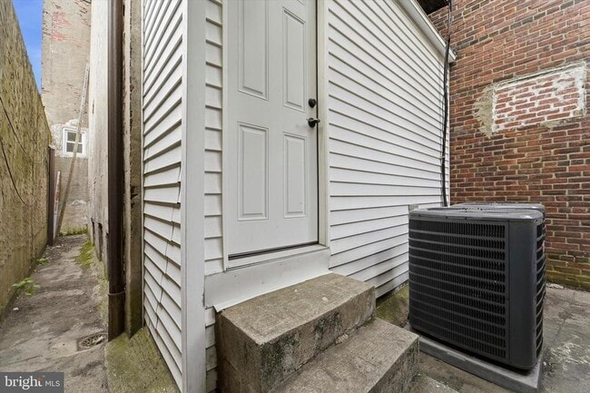 Building Photo - 1931 W Passyunk Ave