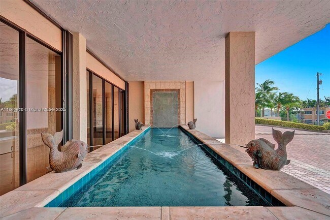 Building Photo - 936 Intracoastal Dr