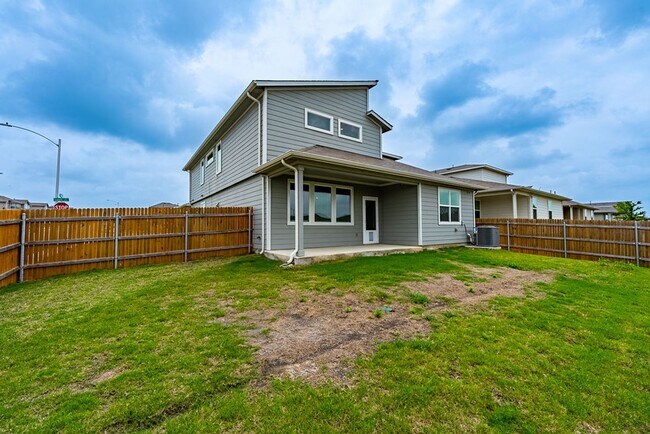 Building Photo - Modern 4 bedroom, 3 bathroom home in Canta...