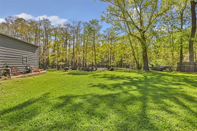 Building Photo - 218 Waterfall Dr