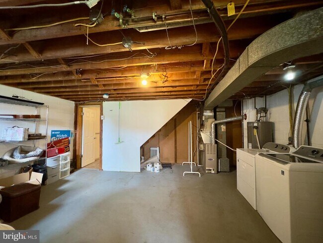 Building Photo - 11 Wilfred Ct