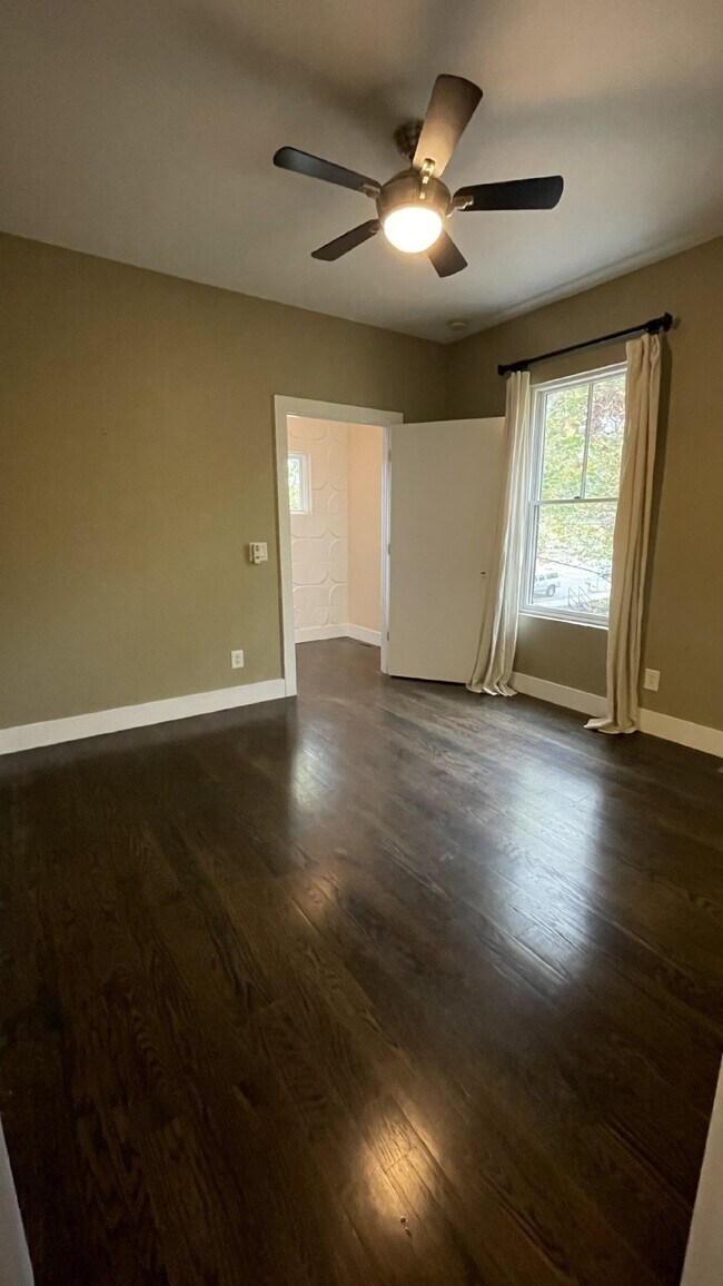 Building Photo - Luxury Brownstone in the heart of 12 South
