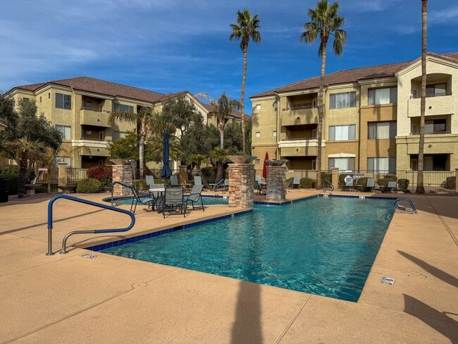 Building Photo - Cave Creek rd 2bd 2bath Condo