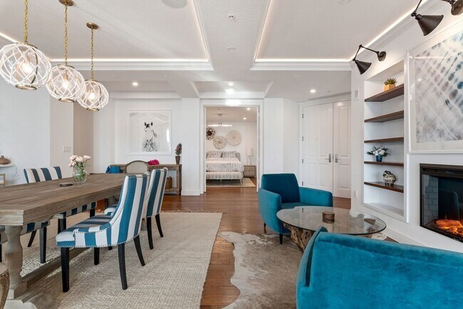 Building Photo - Ultimate Furnished Luxury Rental at the Be...