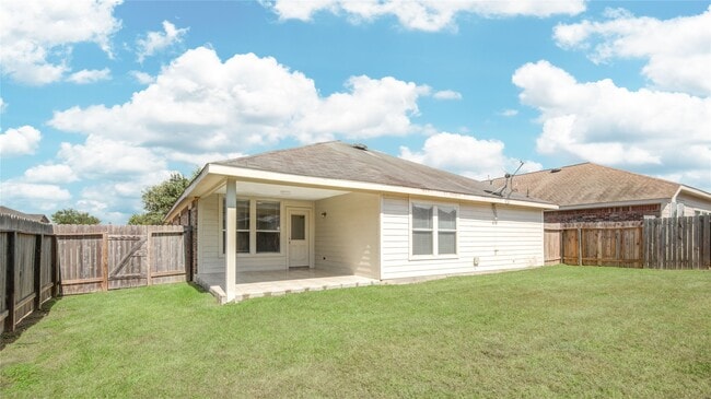 Building Photo - 17231 Hollow Sands Ct