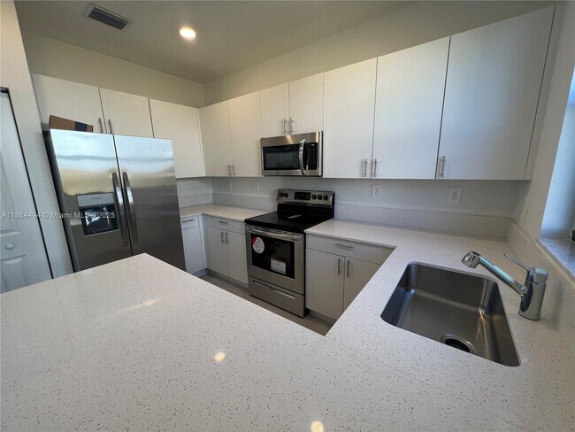 Building Photo - 11779 SW 247th Ter