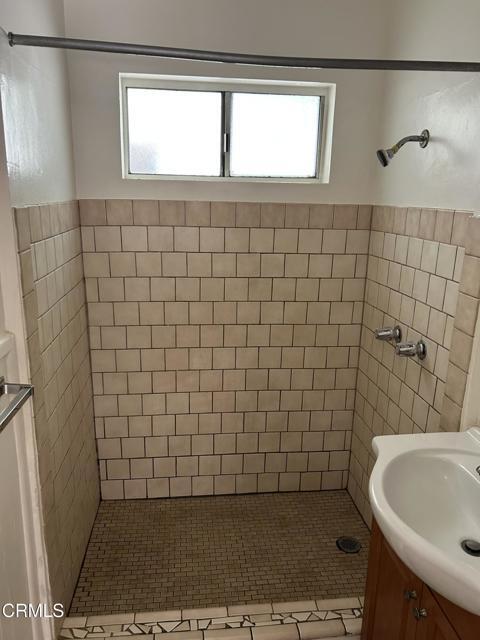 Building Photo - 3707 Mayfield Ave
