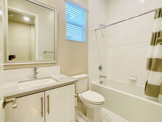 Building Photo - Modern 4BR Home in Irvine Great Park | Resort-Style Amenities & Top Schools