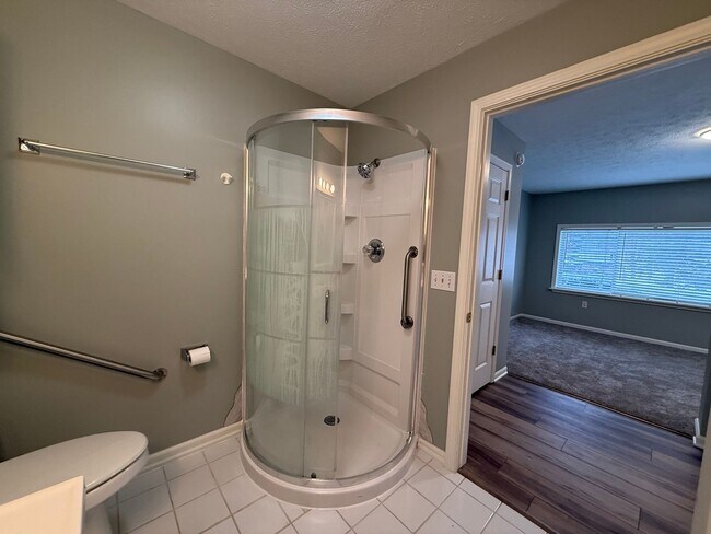 Building Photo - 5093 M-37